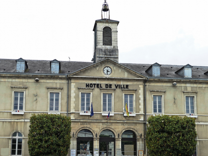 L'hôtel de ville - Orthez