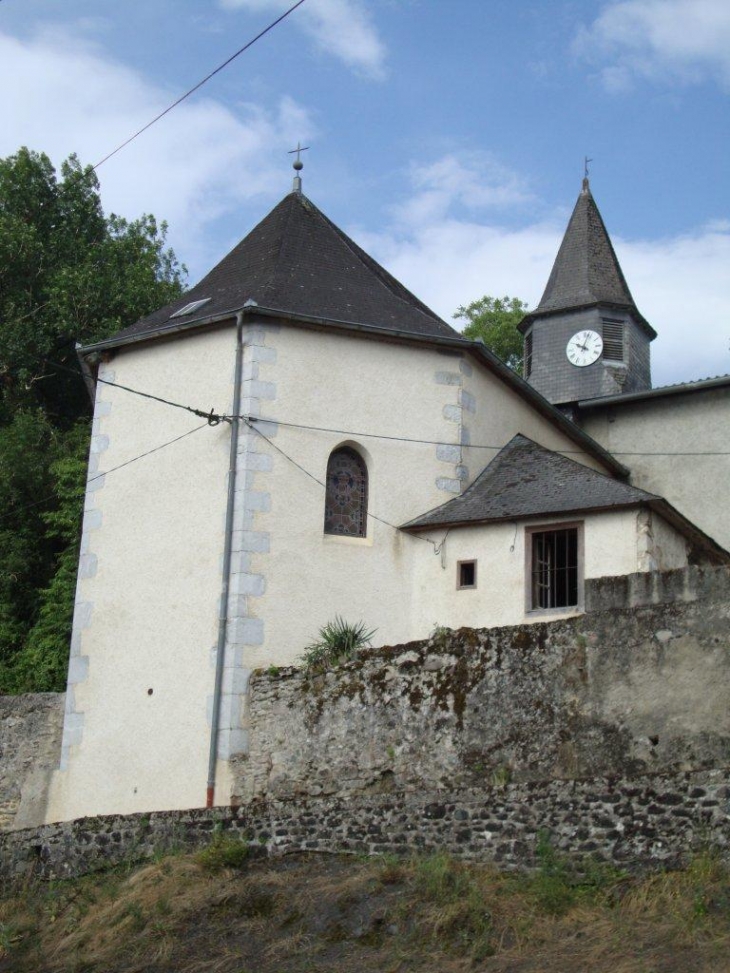 Ossas-Suhare (64470) à Ossas, église: chevet