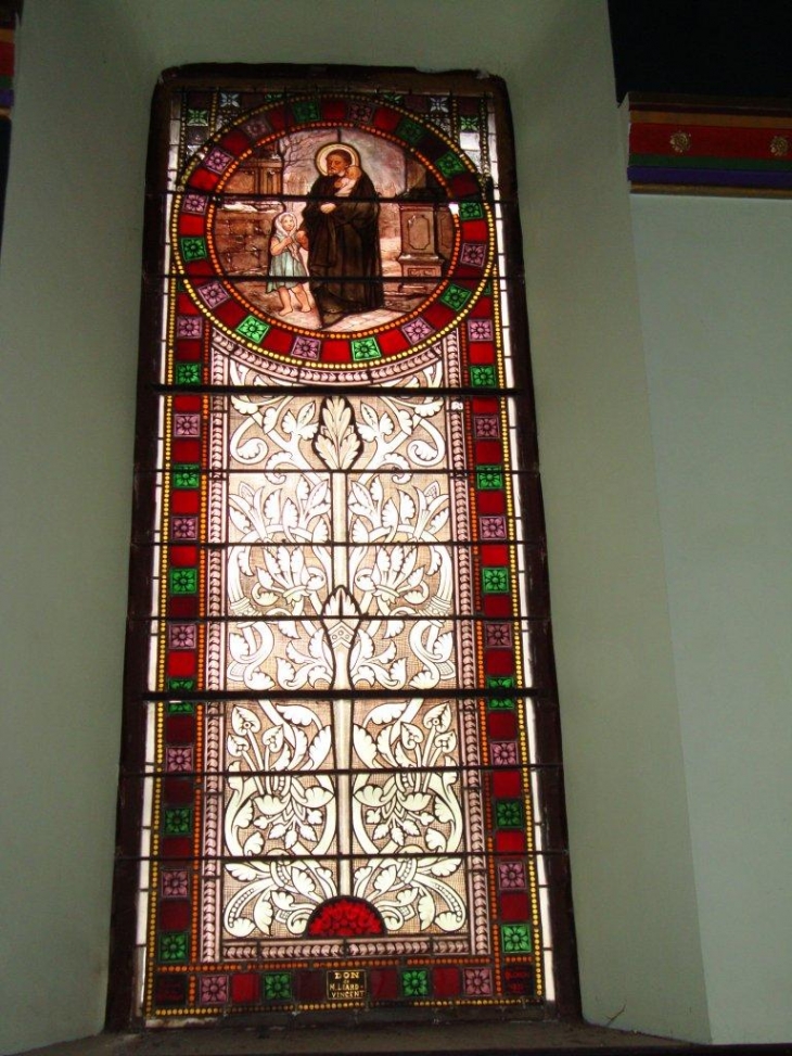 Osse-en-Aspe (64490) église,  vitrail scène hivernale