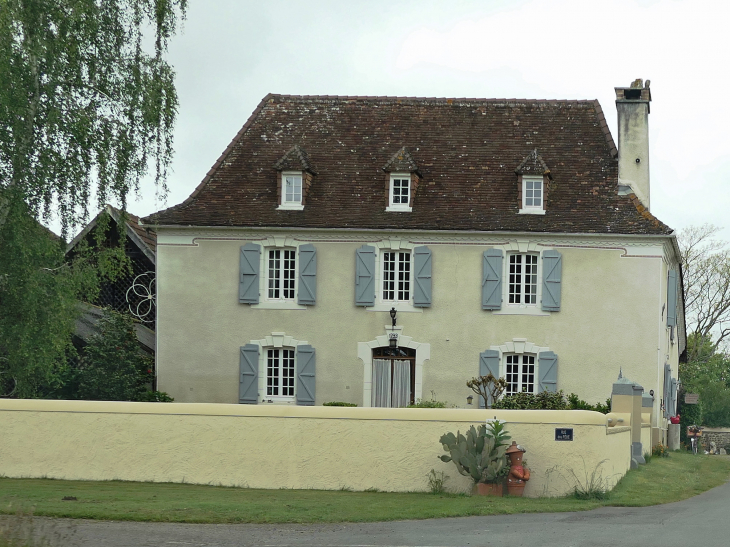 Maison du village - Pomps