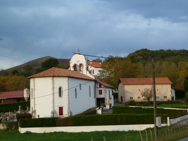 Eglise Saint-Etienne du XVIIe siècle. - Saint-Esteben