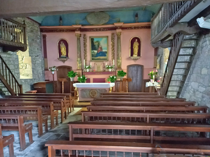 L'intérieur de l'église Sainte Madeleine - Saint-Jean-le-Vieux