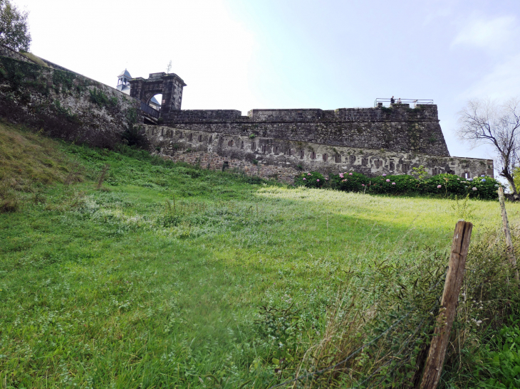 La citadelle - Saint-Jean-Pied-de-Port