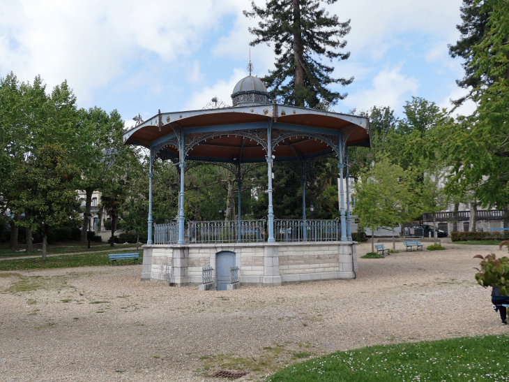 Dans le parc thermal - Salies-de-Béarn