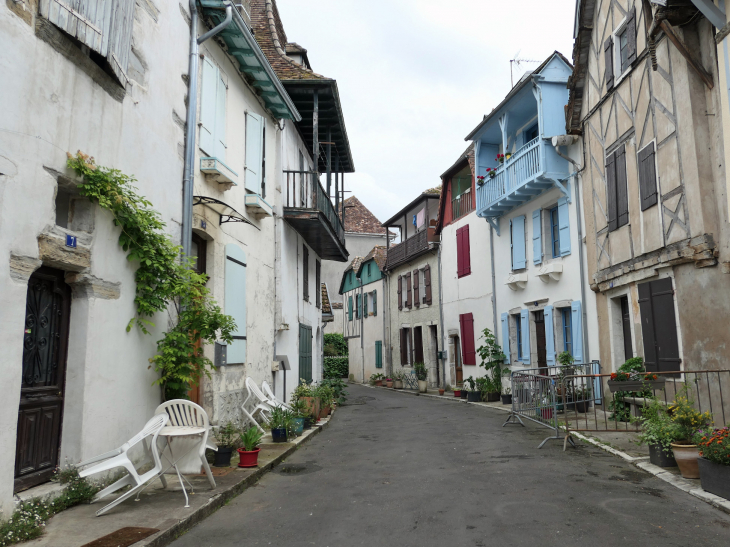 Rue Pont Mayou - Salies-de-Béarn