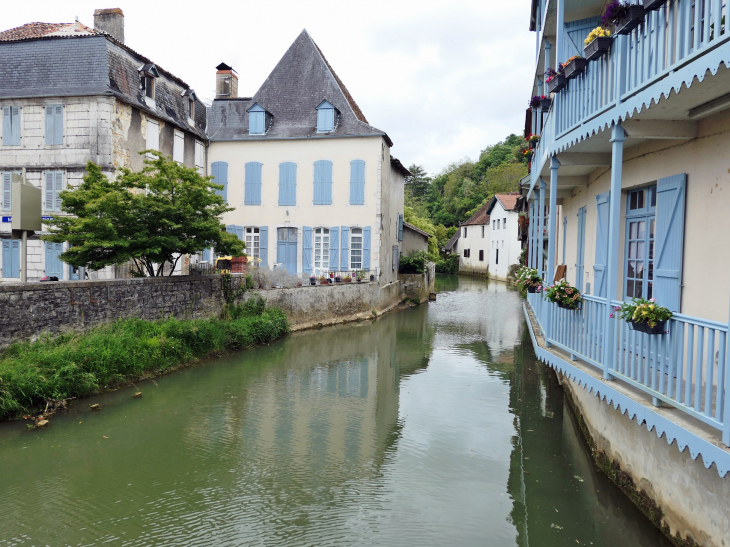 Le pont de la Lune sur le Saleys - Salies-de-Béarn