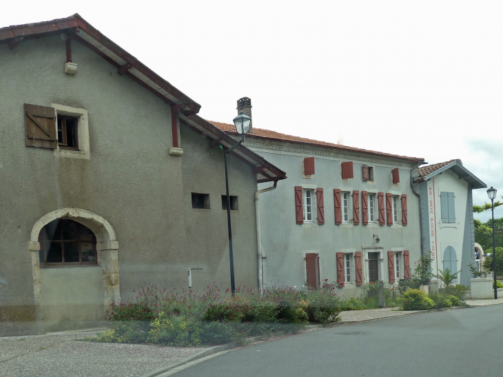 Maisons du village - Sault-de-Navailles