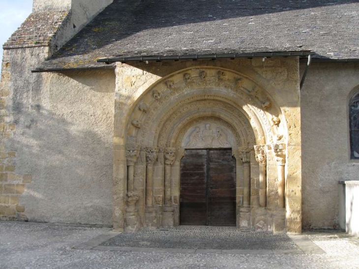 Portail de l'église de Sévignacq