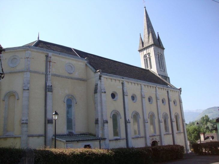 Tardets-Sorholus (64470) église