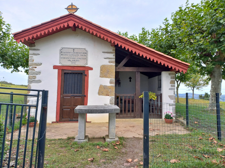 Chemin de Saint Jacques : chapelle de Soyarza - Uhart-Mixe