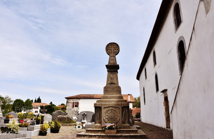 Monument-aux-Morts - Villefranque