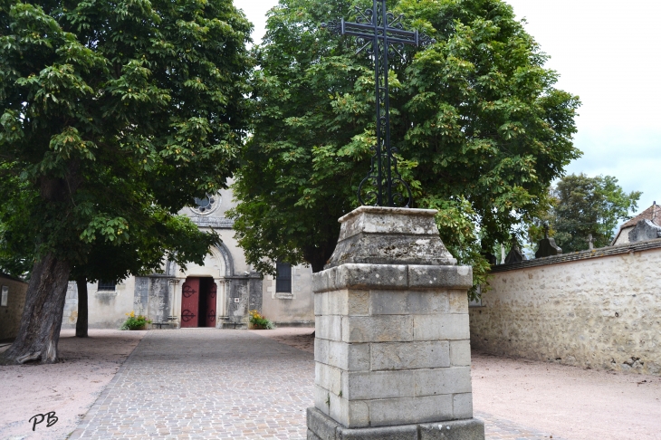 --église Saint-Cyr   Sainte-Juliette - Billy