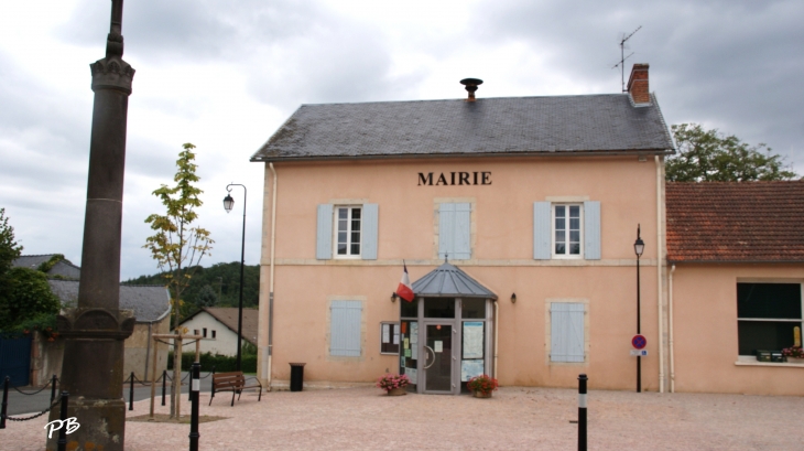 Mairie - Busset