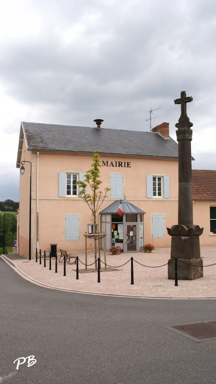 Mairie - Busset