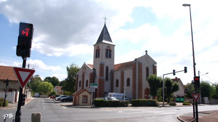 &église Saint-Pierre ( 1862 ) - Charmeil