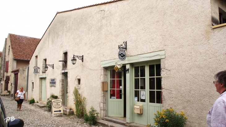 Fabriquant Artisanal de Moutarde - Charroux