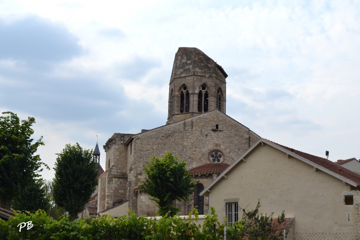 *Eglise Gothique Saint-Jean-Baptiste - Charroux