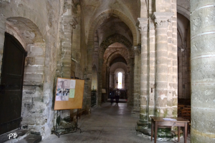 *Eglise Gothique Saint-Jean-Baptiste - Charroux