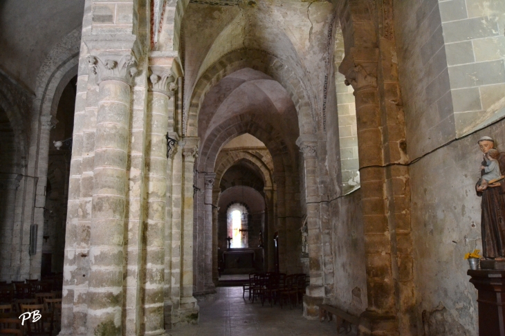 *Eglise Gothique Saint-Jean-Baptiste - Charroux