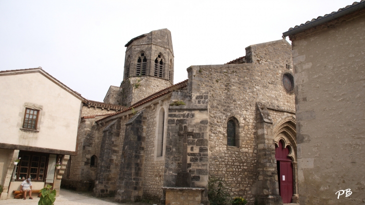 *Eglise Gothique Saint-Jean-Baptiste - Charroux