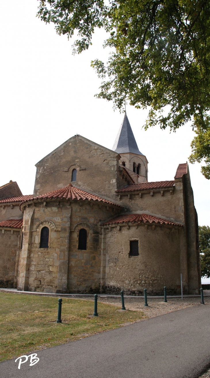 +église Sainte-Radegonde ( romane 12 Em Siècle ) - Cognat-Lyonne