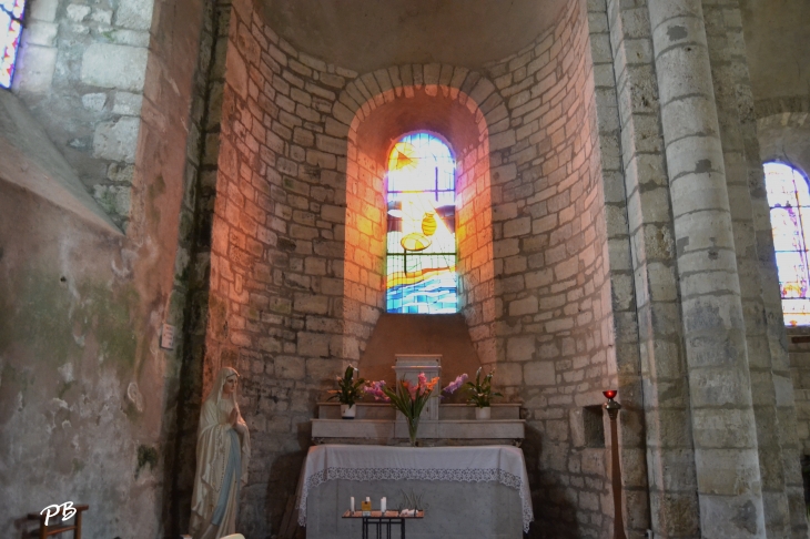 +Eglise Saint-Cyr et Sainte-Julitte D'Escurolles ( 11 Em Siècle )