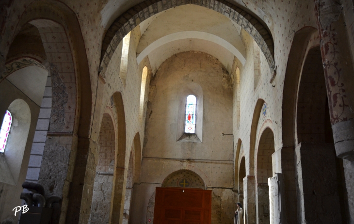 +Eglise Saint-Cyr et Sainte-Julitte D'Escurolles ( 11 Em Siècle )