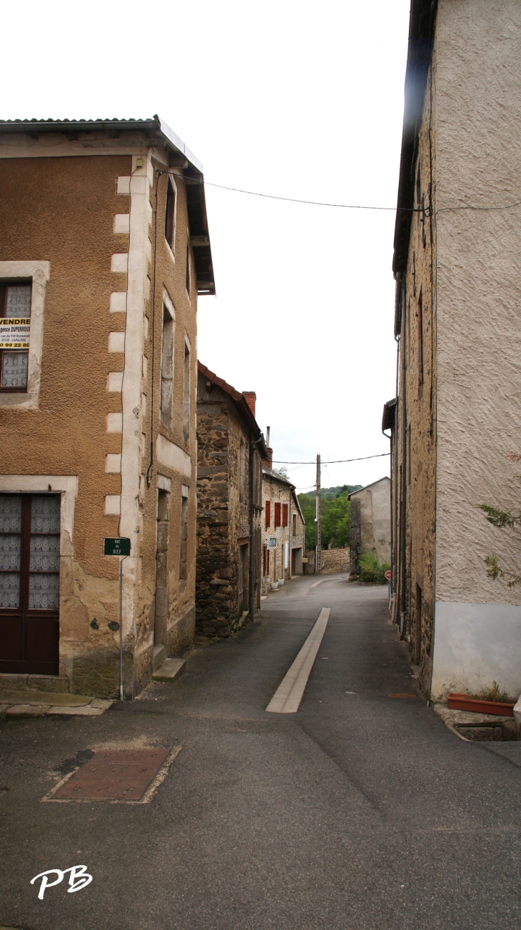  - Ferrières-sur-Sichon