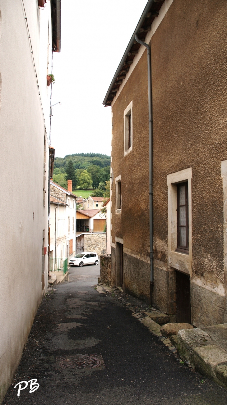  - Ferrières-sur-Sichon