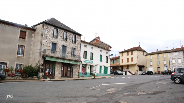  - Ferrières-sur-Sichon