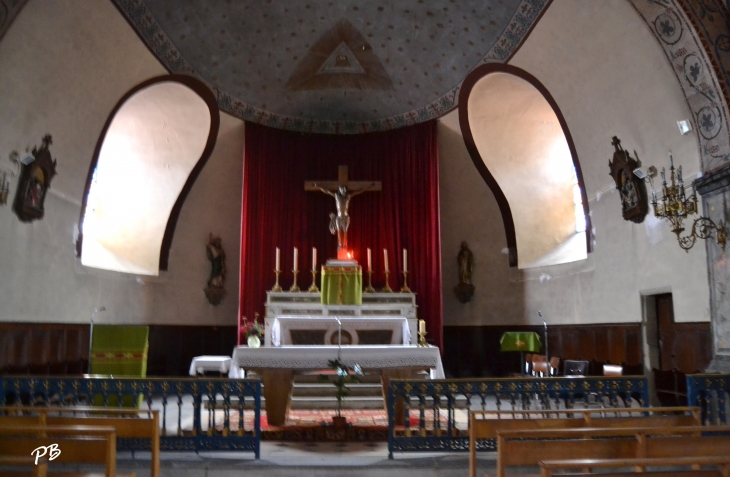 *église Saint-Désire en partie du 12 Em Siècle clocher de 1776  - Ferrières-sur-Sichon