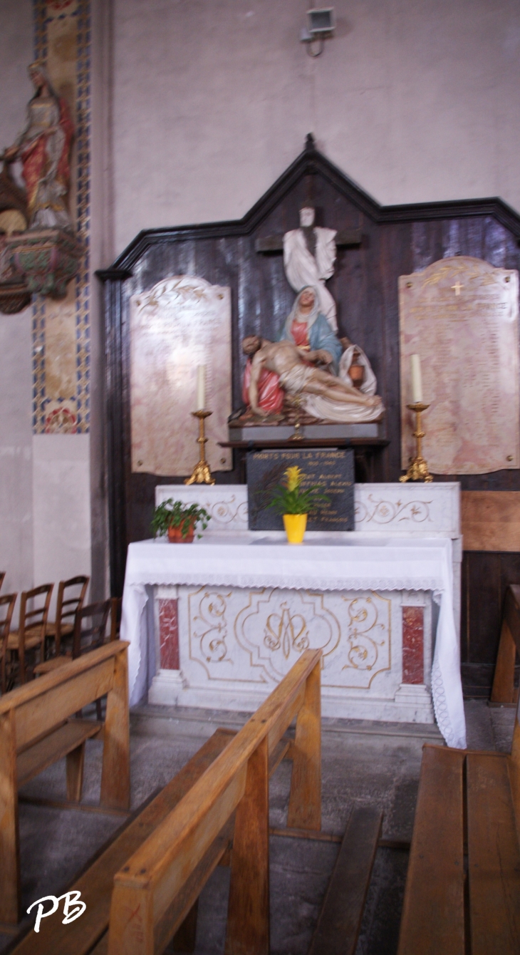 *église Saint-Désire en partie du 12 Em Siècle clocher de 1776  - Ferrières-sur-Sichon