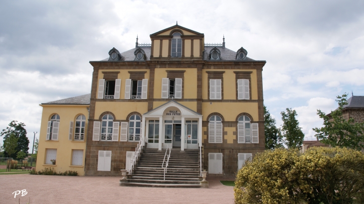 Salle des Fetes - Hauterive