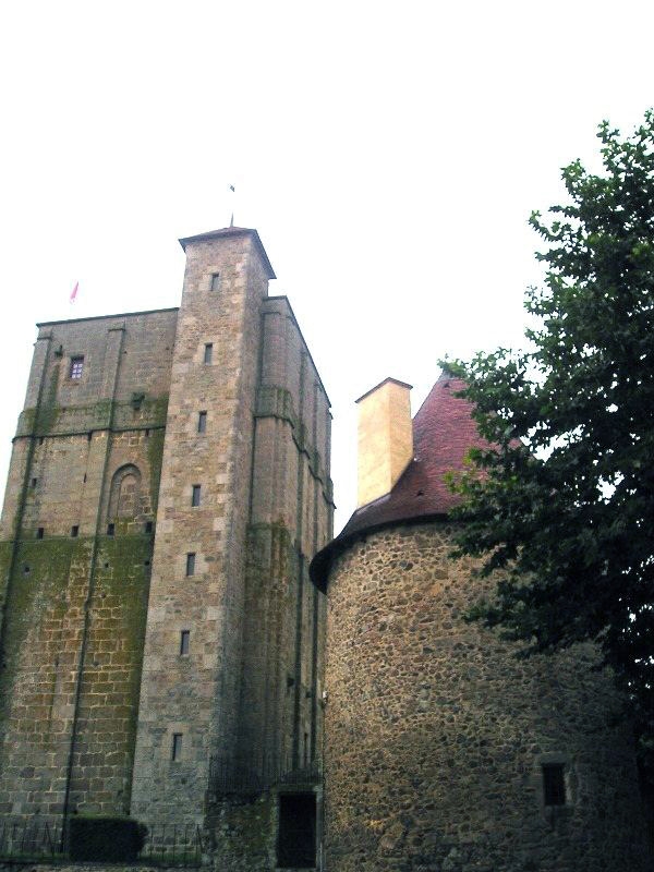 Le donjon - Huriel