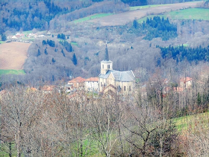 Vue sur l'église - La Chabanne