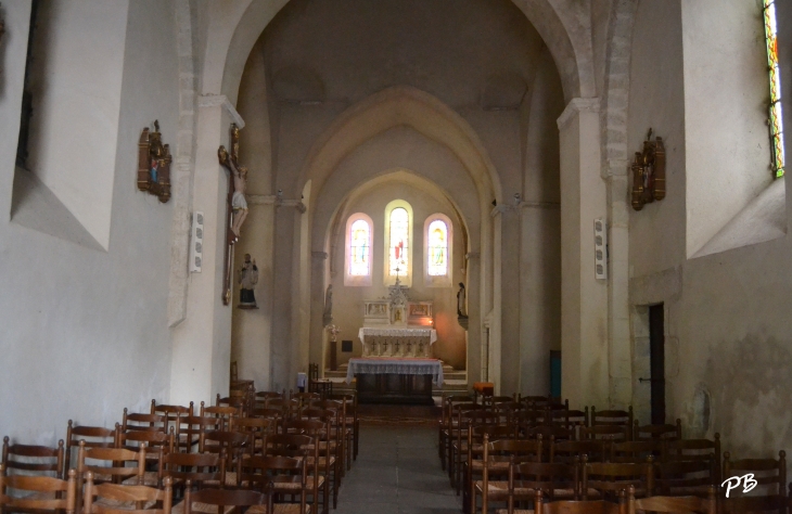 .église Romane Saint-Vincent de Paul ( 12 Em Siècle ) - Magnet