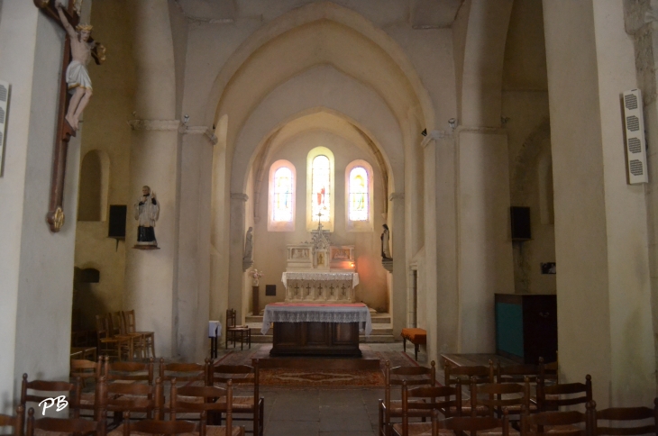 .église Romane Saint-Vincent de Paul ( 12 Em Siècle ) - Magnet