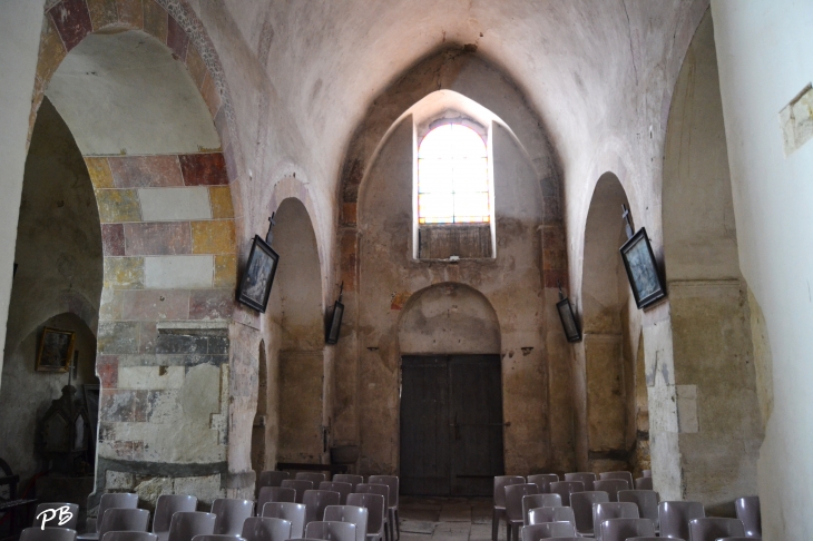 .Eglise Saint-Saturnin ( 11 Em Siècle ) - Mazerier