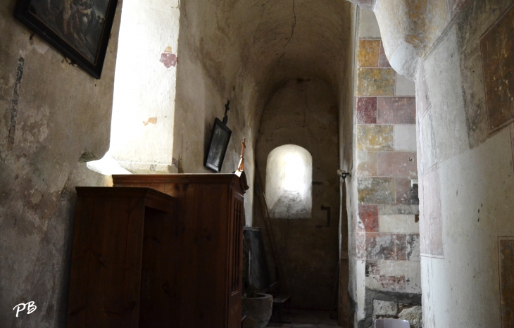 .Eglise Saint-Saturnin ( 11 Em Siècle ) - Mazerier