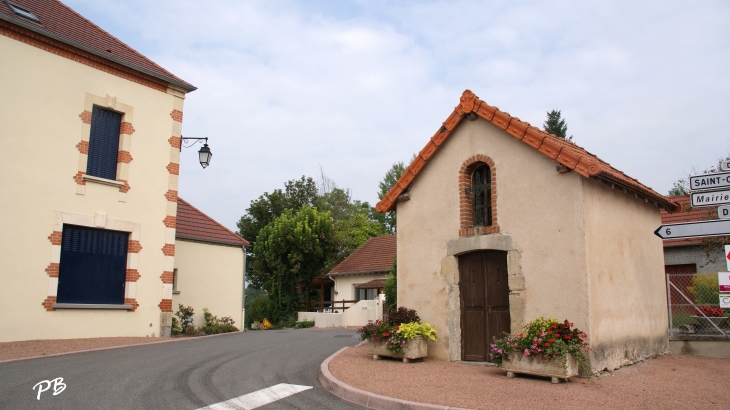 Chapelle - Saint-Étienne-de-Vicq