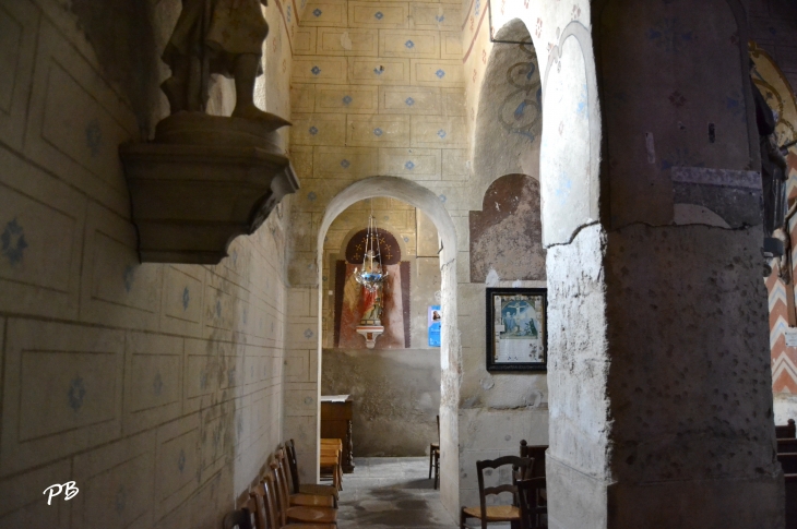 +église Romane Saint-Etienne ( 11 Em Siècle ) - Saint-Étienne-de-Vicq