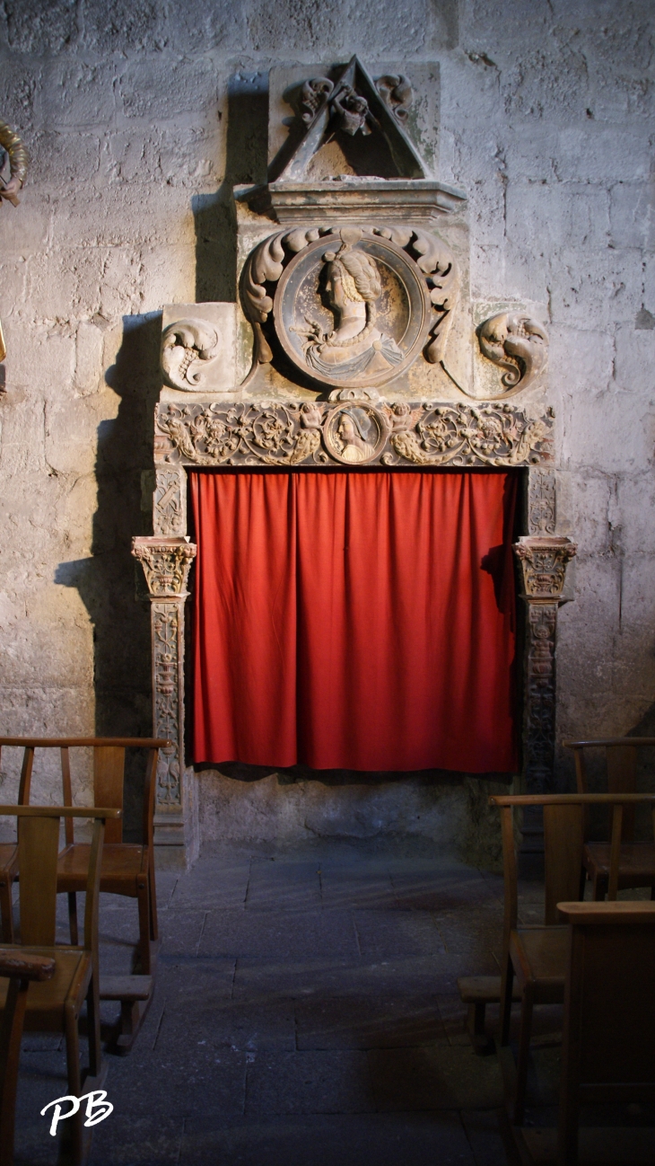 &Eglise Sainte-Croix ( 11 Em Siècle ) - Saint-Pourçain-sur-Sioule