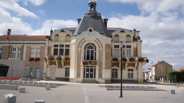 Mairie - Saint-Yorre