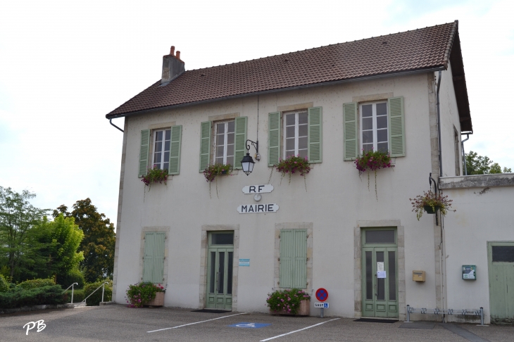 Mairie - Saulzet