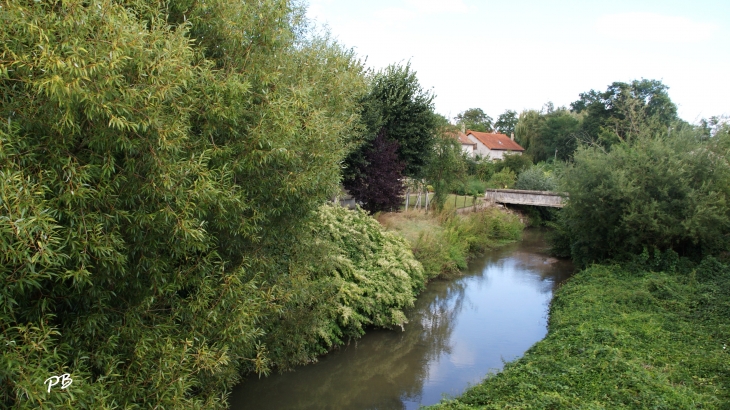  - Varennes-sur-Allier