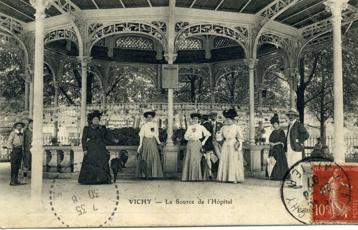 La Source de l'Hôpital (carte postale de 1907) - Vichy
