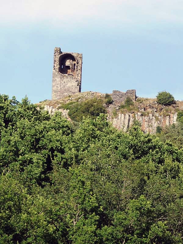 Les ruines du château - Joursac