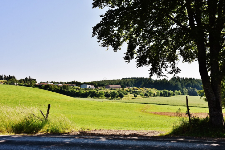 La Commune - Lafeuillade-en-Vézie