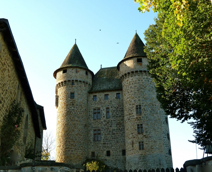 Château de Val. - Lanobre