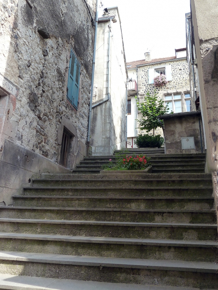 Escalier dans la ville - Murat